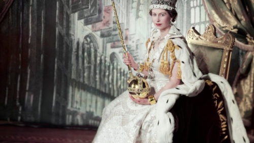 Analicemos algunos de los símbolos que se usaron en la coronación de la reina Isabel II, que muy probablemente también formarán parte de la ceremonia de coronación del rey Carlos III.