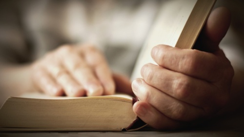 Tres consejos para impulsar sus hábitos de estudio bíblico