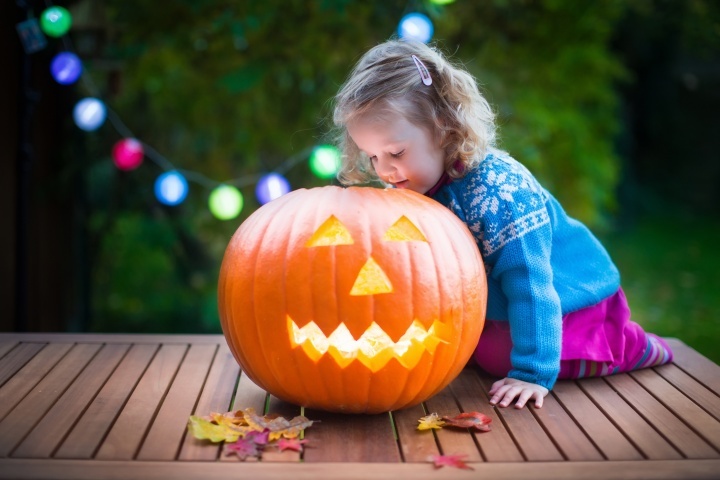 Cómo llegaron Halloween y Día de Muertos a ser consideradas festividades  