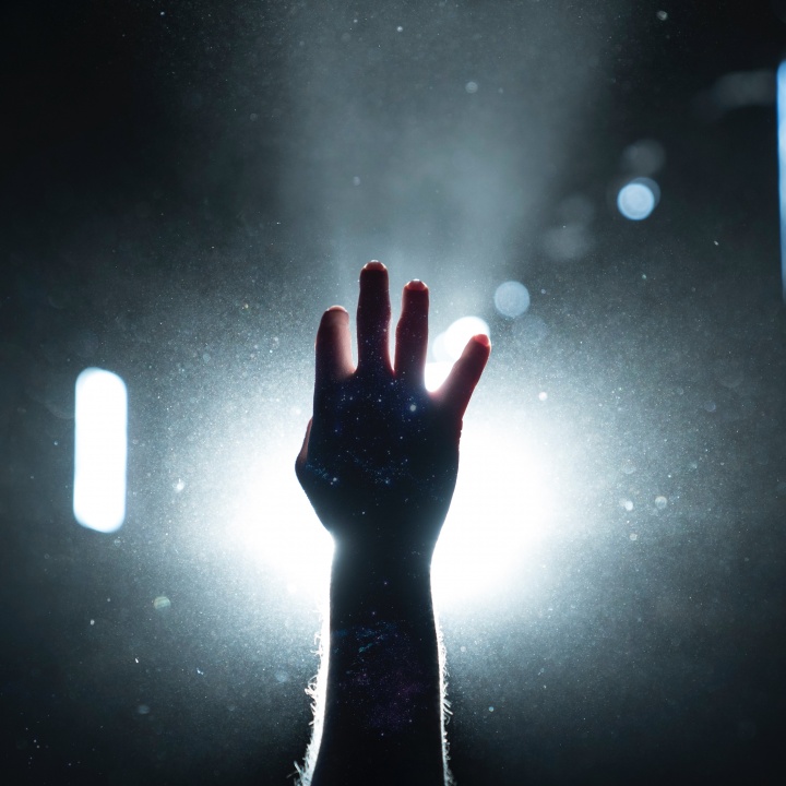 Mas yo a El Eterno miraré, esperaré al Dios de mi salvación; el Dios mío me oirá. Mas yo a El Eterno miraré, esperaré al Dios de mi salvación; el Dios mío me oirá.