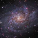 La Tierra, nuestro sistema solar, nuestro universo y todo lo que podemos ver está centrado en Dios. El universo existe para cumplir el propósito y el plan de Dios para la humanidad.