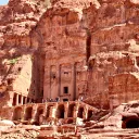 Posiblemente el lugar de refugio para los elegidos por Dios, sea Petra.