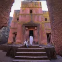 Los hijos de Joctán, trece en total, parecen haberse establecido en Arabia, principalmente al sur.