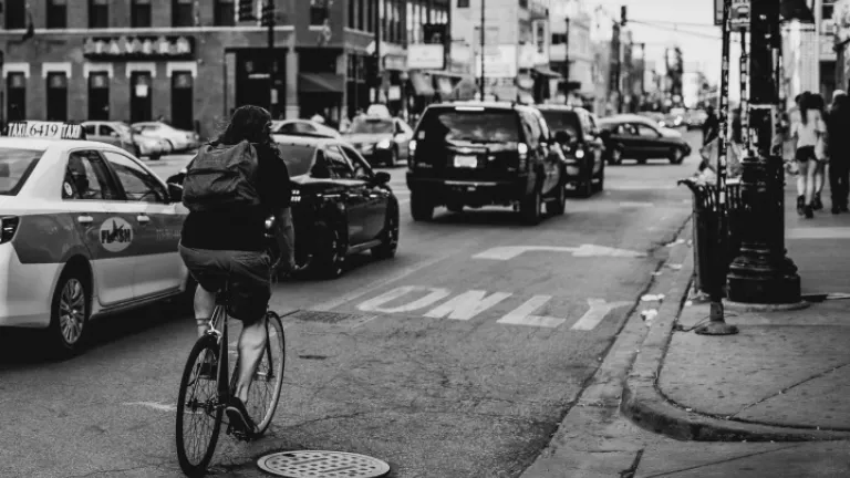 Piense antes de tomar una decisión