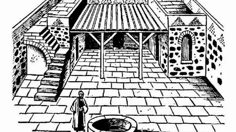 Patio Oriental con pretil en el techo