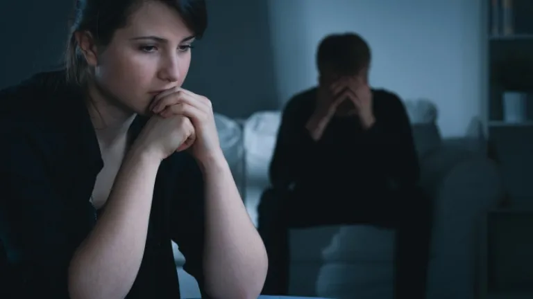 Dios dice claramente que odia el divorcio ya que hiere tremendamente a individuos, familias, comunidades y a la sociedad en general. La guerra contra el matrimonio y la familia
