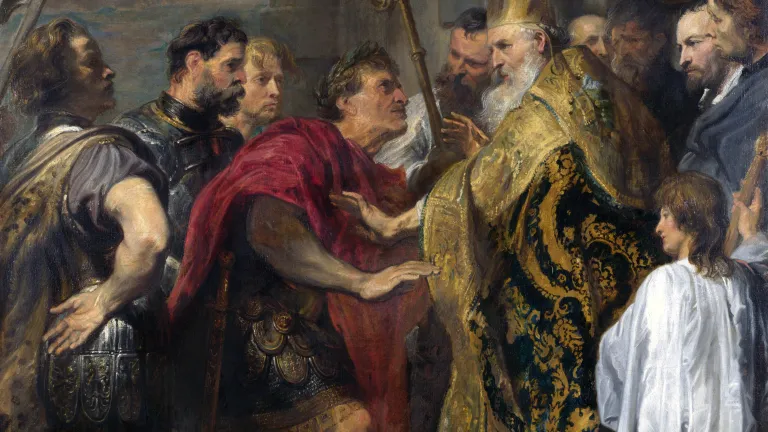 &quot;La mitra usada por los papas (y algunas veces por los cardenales y obispos) tiene aún un origen más interesante, ¡un origen que nos provee de otra clave para revelar la identidad de la Babilonia de hoy y el verdadero origen del oficio papal!...&quot;