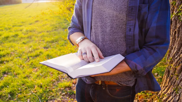 Cuando Dios comienza a trabajar con nosotros, empezamos a ver que nuestro camino natural de vida –que a nosotros nos parece bueno– espiritualmente no nos lleva a ninguna parte. ¿Le ha entregado realmente su vida a Dios?