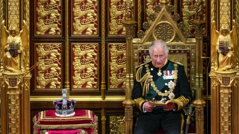 ¿Por qué la monarquía británica tiene un perfil tan alto? ¿Por qué la monarquía británica tiene un perfil tan alto?
