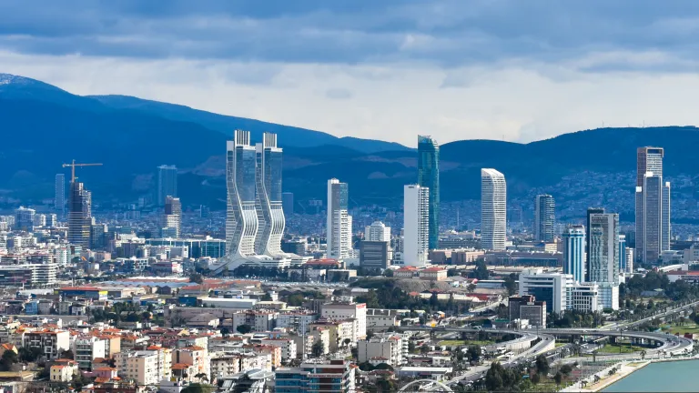 Esmirna en la actualidad Esmirna en la actualidad