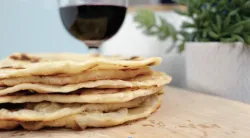 Pablo exhorta a los gentiles de Corinto a tomar parte en las  fiestas religiosas santas basadas en la instrucción bíblica, no en la imaginación y las tradiciones humanas. 