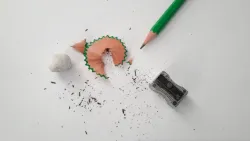 Para cumplir su función, un lápiz necesita ser afilado frecuentemente.