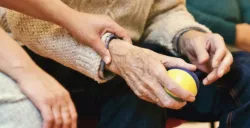 Cómo tender la mano a quienes sufren de soledad